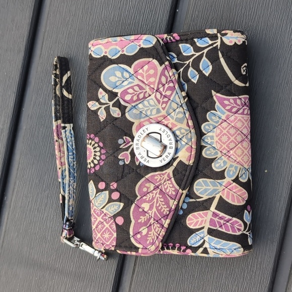 Vera Bradley Handbags - Vera Bradley Navy Quilted Wristlet Wallet